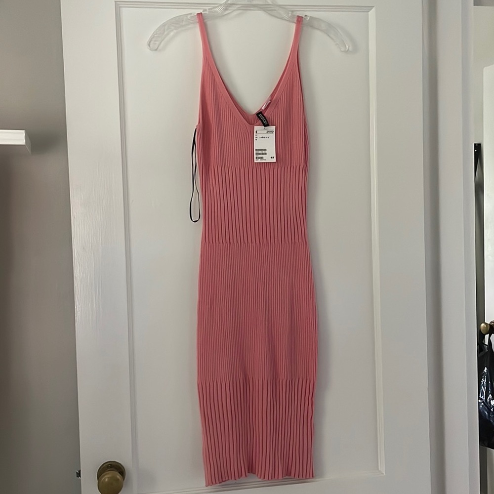 New H&M Pink Knit Dress - Stretchy. Size 6